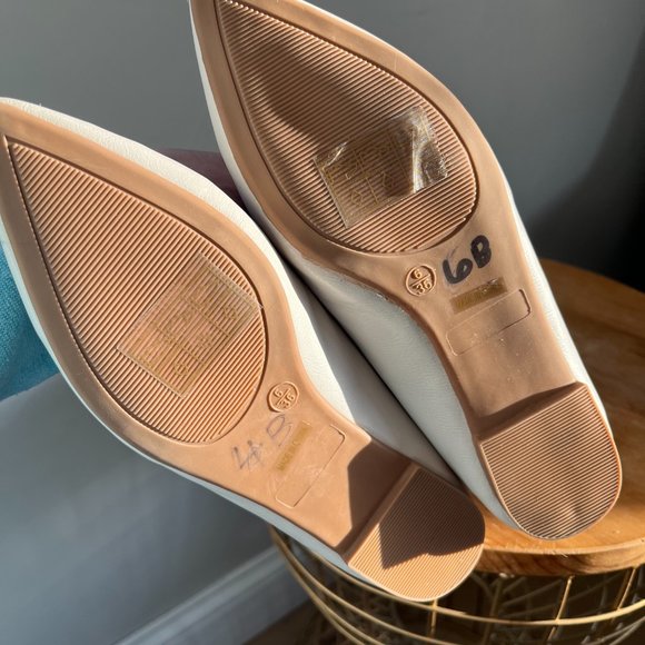 Lulu's Emmy Pointed Loafers size 6 - Picture 4 of 6